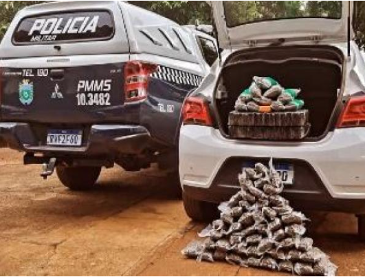 Eldorado – Polícia Militar prende traficante com carro furtado carregado de droga